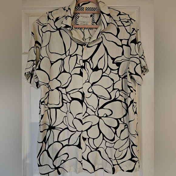 Small Love Shirt - White Flower Stalks on Black main image 0
